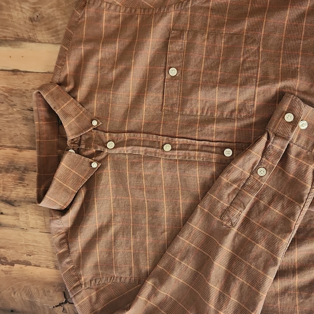 Orvis Men's large shirt